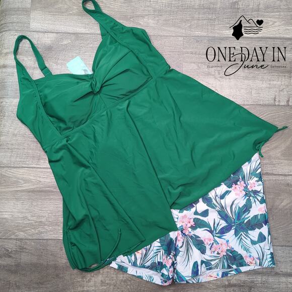 Aqua Eve Plus Size Boyshort Tankini Swimsuit Size 20W - Picture 3 of 6